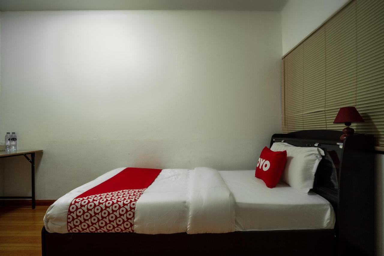 โอโย 836 พีเค เรสซิเดนซ์ Hotel สัตหีบ ภายนอก รูปภาพ