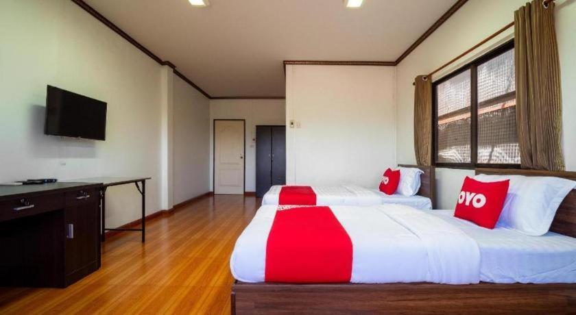 โอโย 836 พีเค เรสซิเดนซ์ Hotel สัตหีบ ภายนอก รูปภาพ
