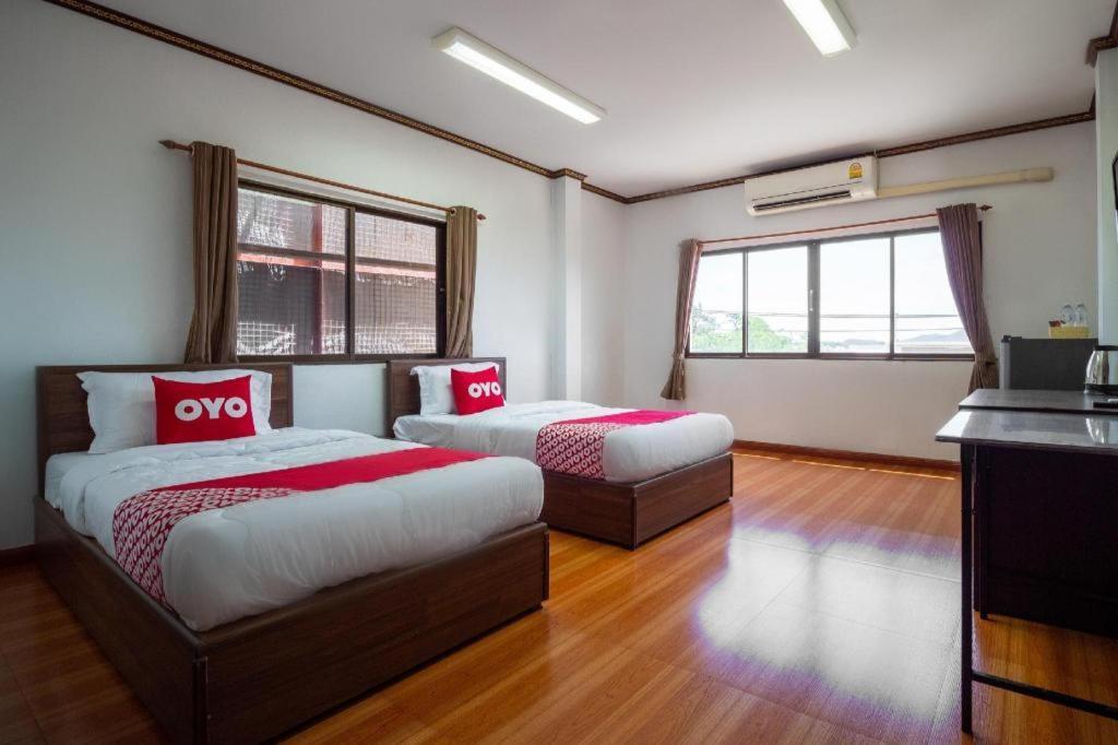 โอโย 836 พีเค เรสซิเดนซ์ Hotel สัตหีบ ภายนอก รูปภาพ