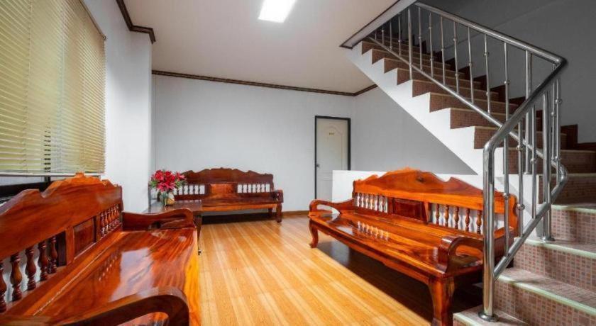 โอโย 836 พีเค เรสซิเดนซ์ Hotel สัตหีบ ภายนอก รูปภาพ