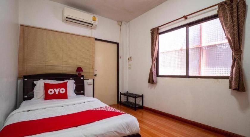 โอโย 836 พีเค เรสซิเดนซ์ Hotel สัตหีบ ภายนอก รูปภาพ