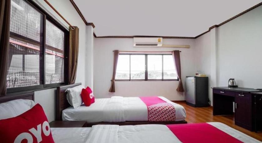 โอโย 836 พีเค เรสซิเดนซ์ Hotel สัตหีบ ภายนอก รูปภาพ